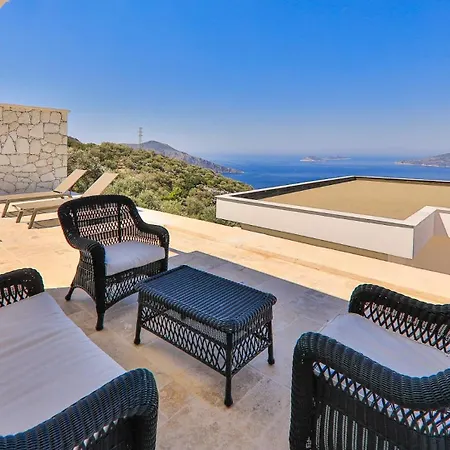 1 Bedroom Seaview 9298 *