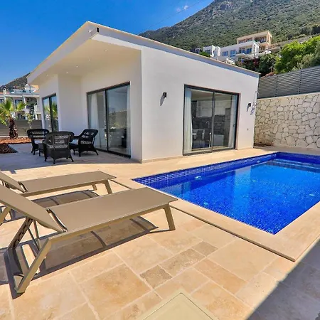 1 Bedroom Seaview 9298
